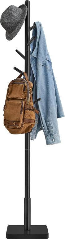 Dřevěný věšák na kabáty
